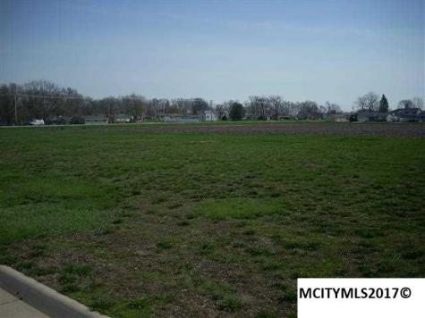 2007 Augusta Drive Mason City IA 50401